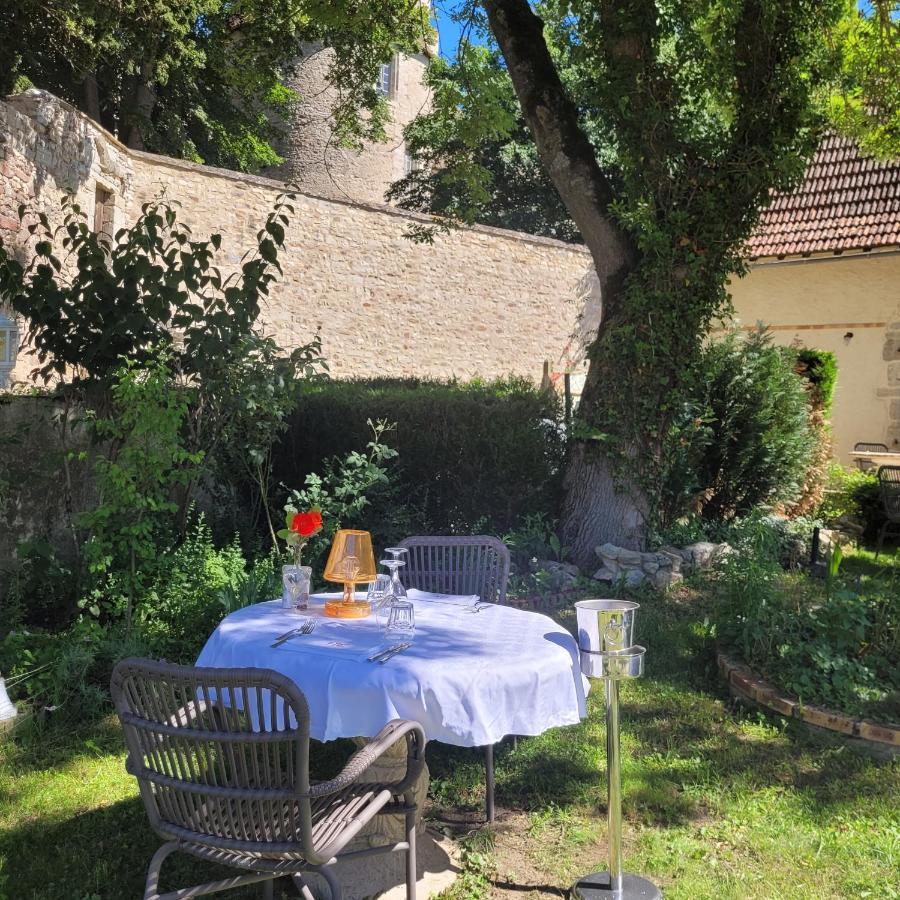 Hostellerie Du Chateau Bellenaves Kültér fotó